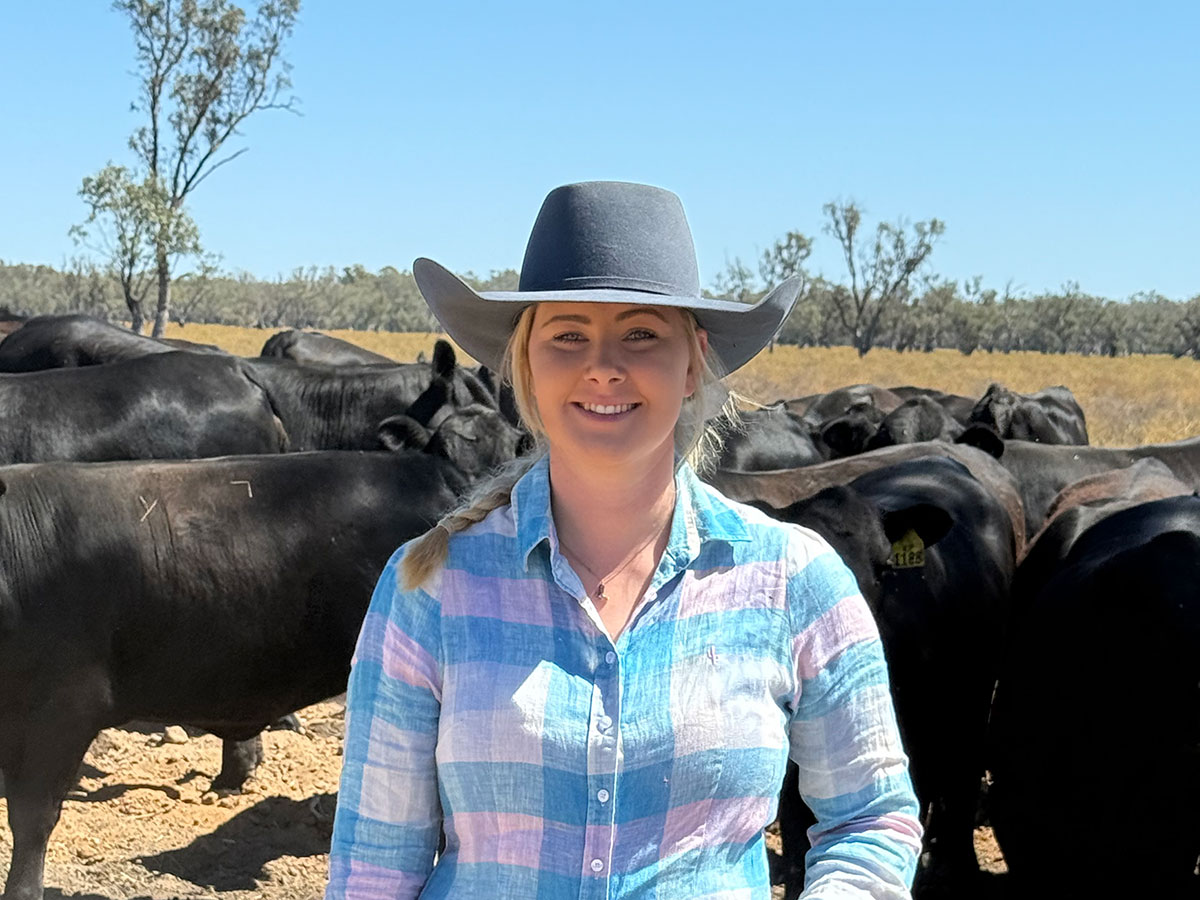 Loretta Nicholas, Mount Harris