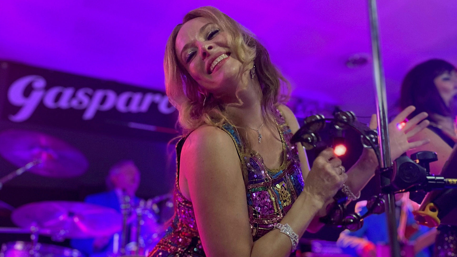 Lynsey Mackay performing live