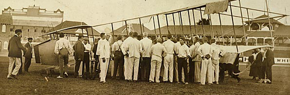 Plane lands in Showgrounds